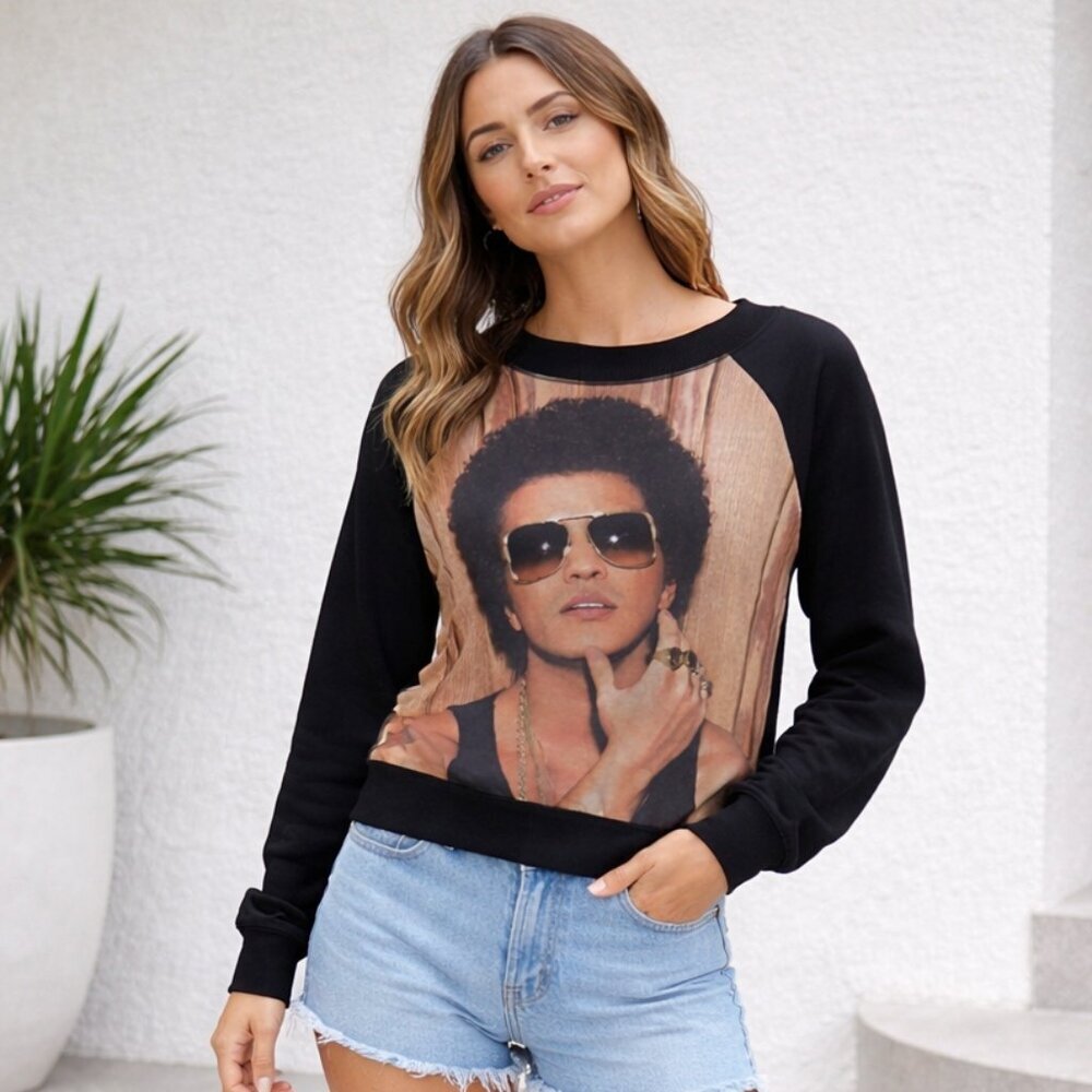 Bruno Mars Moonshine Jungle Tour Graphic Sweatshirt Size M Black Raglan